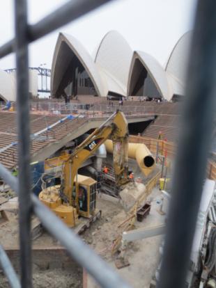 AUSTRALI 132